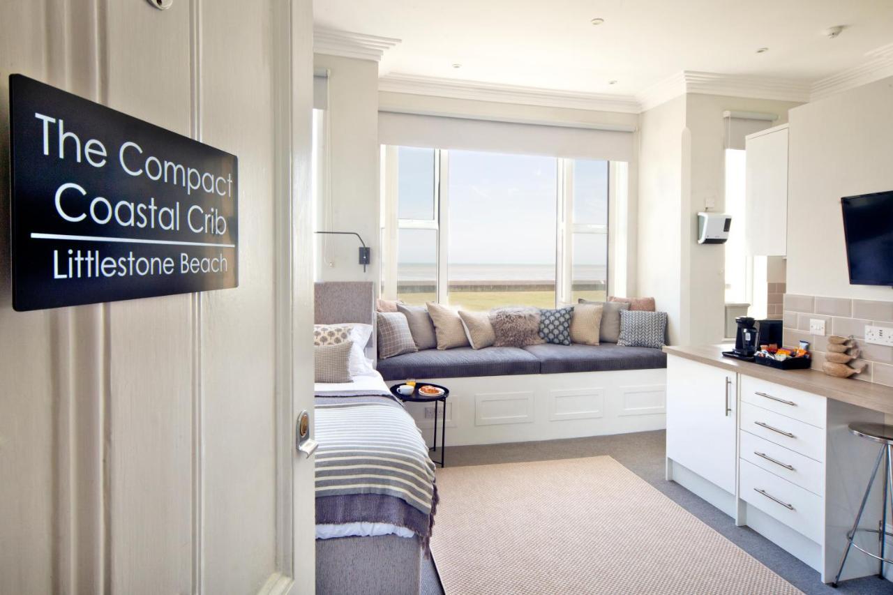 Beachfront Compact Coastal Crib, Direct Sea Views & Air Conditioning Littlestone-on-Sea Exteriör bild